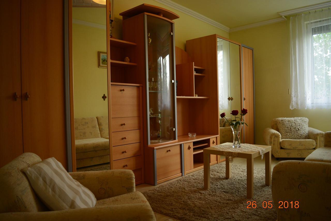 Berettyo Central Apartment Berettyóújfalu Buitenkant foto